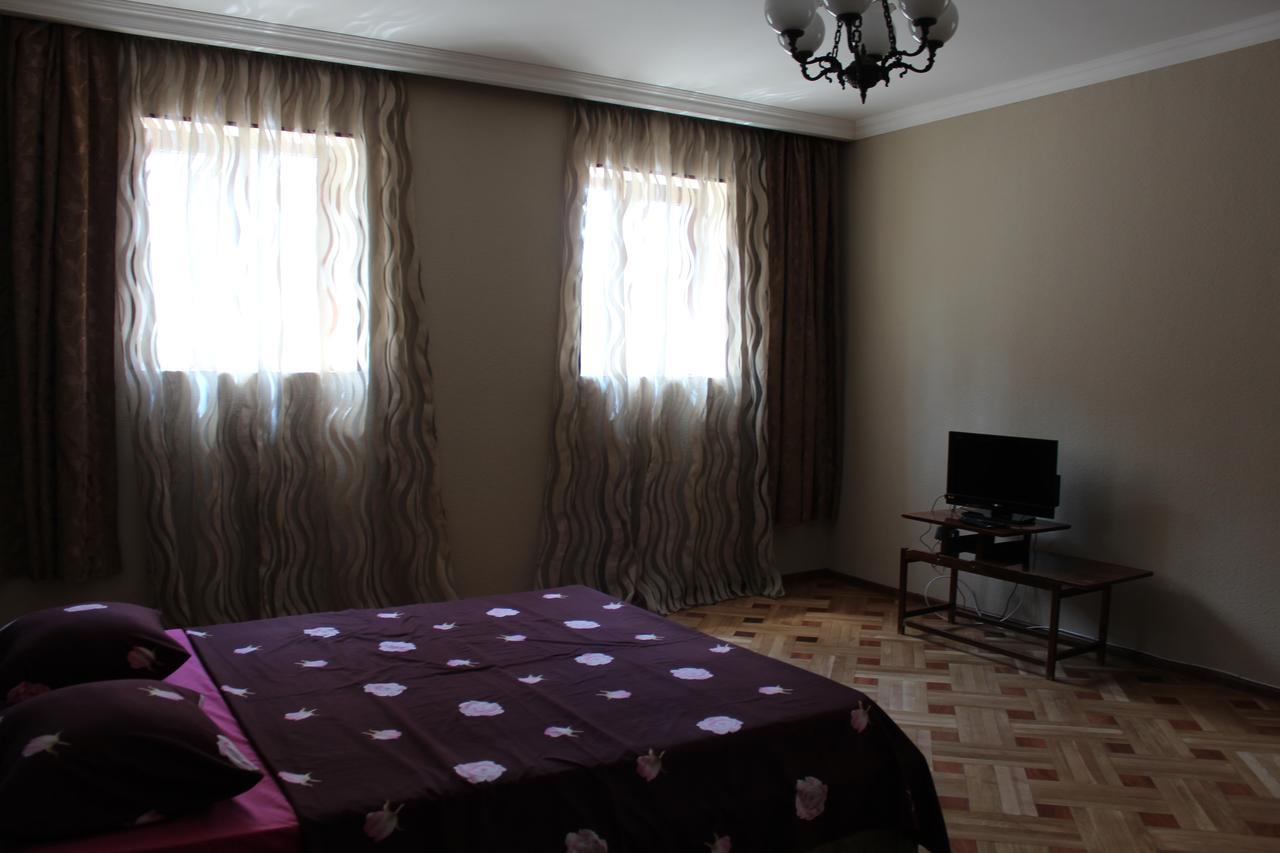 Guest House Stefanos Tbilisi Eksteriør bilde
