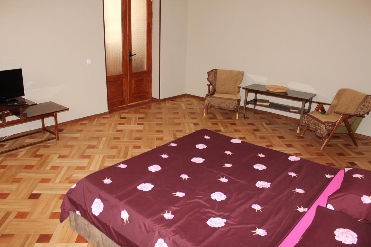 Guest House Stefanos Tbilisi Eksteriør bilde